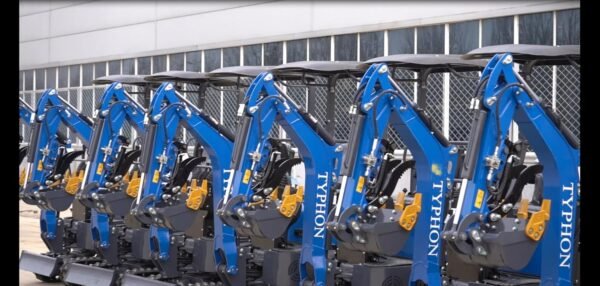 Terror XI Storm Mini Excavator – 1.1 Ton Trench Digger with Boom Swing, Hydraulic Thumb Clip, Bucket - Image 4
