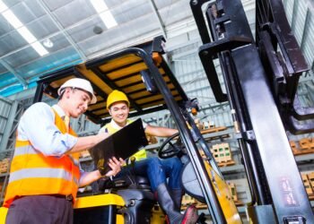 5 Key Forklift Regulations and Rules in the United Kingdom in 2025 To Be Conscious Of