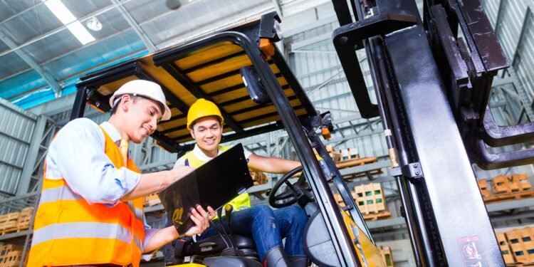 5 Key Forklift Regulations and Rules in the United Kingdom in 2025 To Be Conscious Of
