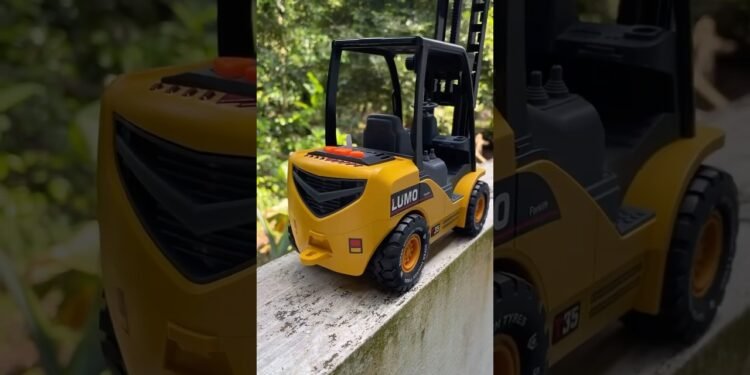 Forklift Toy😱 #trending #viralvideoshorts #scalemodel #forklift