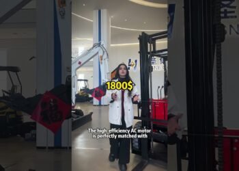 On the lookout for sellers in every single place the arena#forklift #forklifts #materialhandling #warehouse #forklift