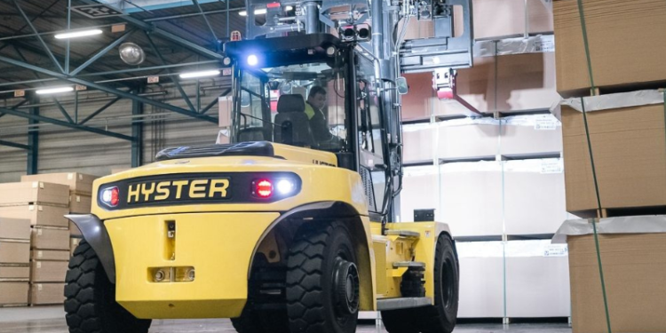 Hyster expands line-up of electrical forklifts