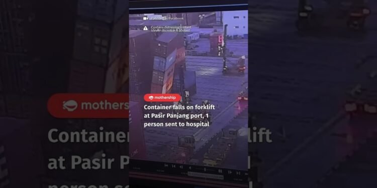 Container falls on forklift at Pasir Panjang port, 1 particular person despatched to health facility