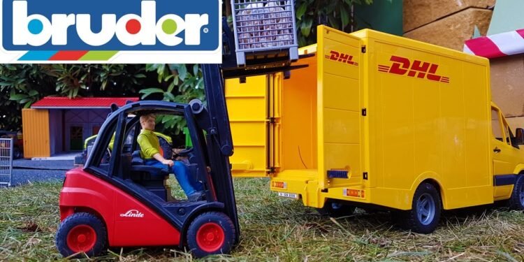 BRUDER RC toys – DHL and forklift on the building website!