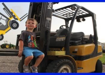 Forklift for youngsters | Forklift and tractors at the farm