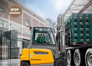 Jungheinrich EFG 425 wins IFOY Award