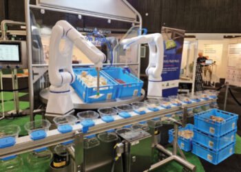 Suppose Giant: Transcend robot selecting