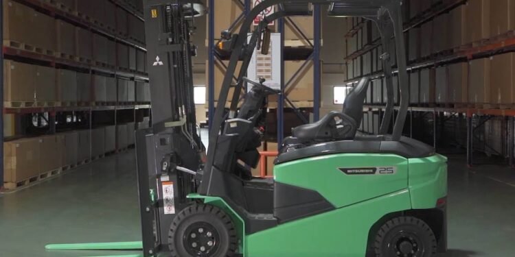 FB-CB sequence electrical forklifts from Mitsubishi Forklift Vans
