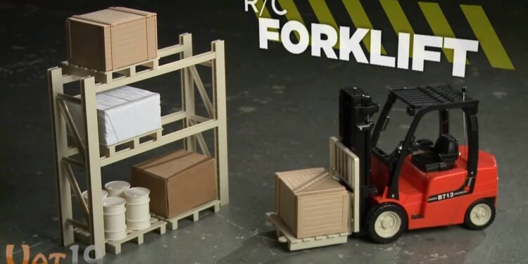 R/C Toy Forklift with Equipment