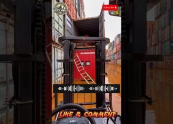 Surprising Moments! Employee Falls at Worksite #information #shorts #viralvideo #forklift #trending #feed