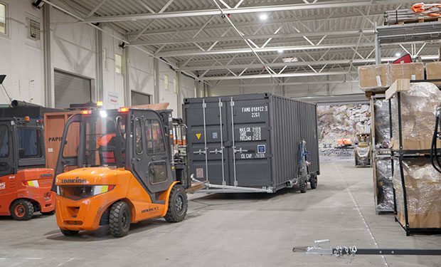 New patented gadget simplifies container dealing with