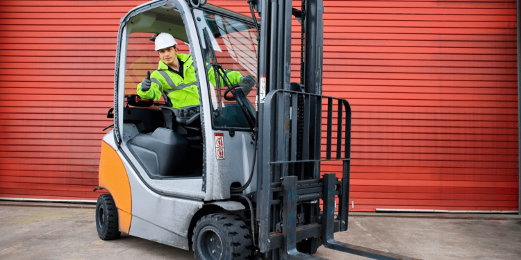 Minimize Downtime with Smarter Forklift Servicing