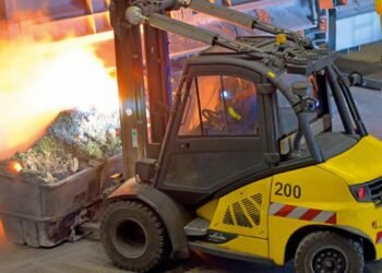 Robust forklifts for not easy packages [Customer Video] – Linde Subject material Dealing with