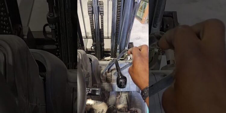 How To The best way to function forklift controls#shorts.#Youtubeshorts.#vira.#subscribe.#shortsvideo.#viral