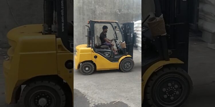 unloading subject matter | new forklift | Indian forklift