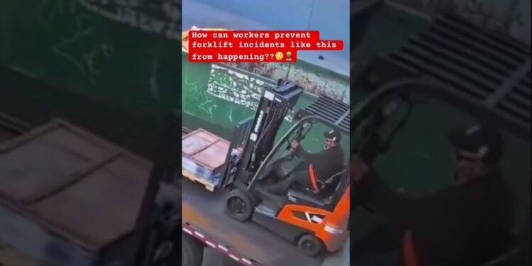 Truck rolls off with forklift nonetheless on mattress #jjsafetyllc #safetyfirst #safetyfails