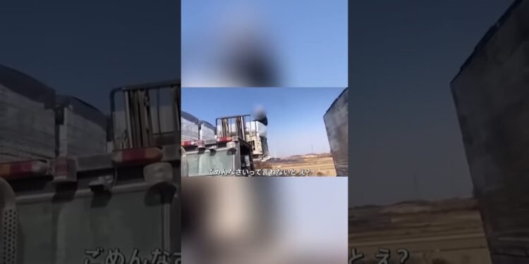 International Employee Suspended in Air for five Mins by way of Forklift