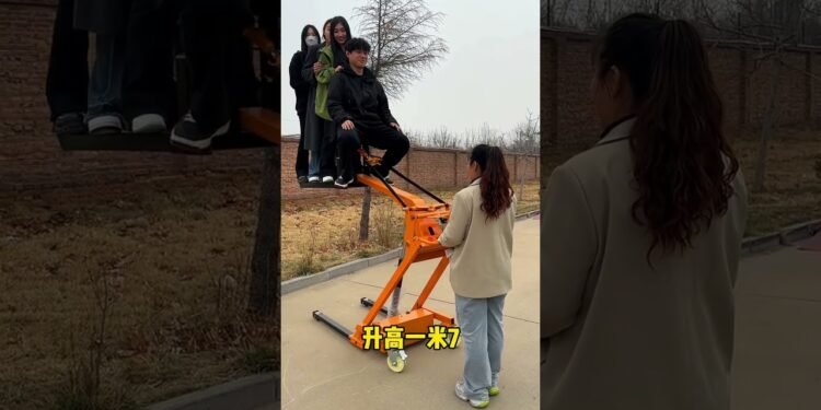 Save time, effort and hard work. A just right helper for farmers Electrical forklift One system with a couple of.