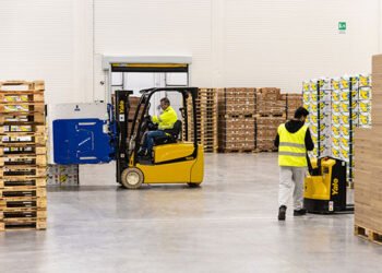 Environment friendly Yale® fleet is helping stay fruit contemporary