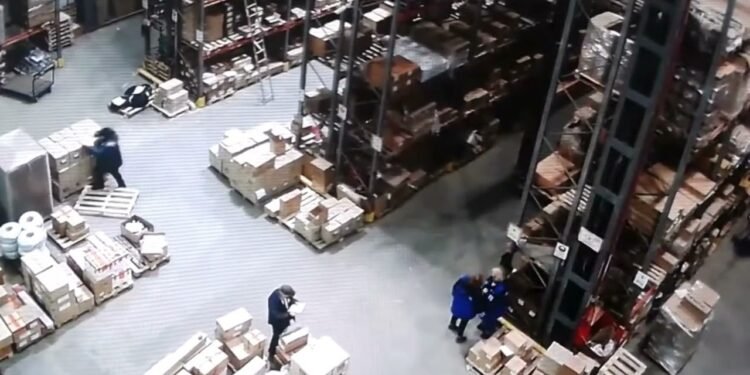 Day by day Protection Fails🤯That is WHY You Keep Alert Round Forklifts – Close to Leave out🤯- #fail #safetyfails
