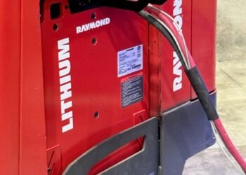 Sport-Converting Lithium Forklift Resolution from Raymond