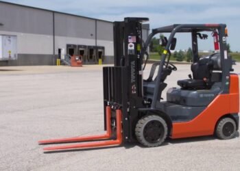 Toyota 8FGCU25 Forklift Demo