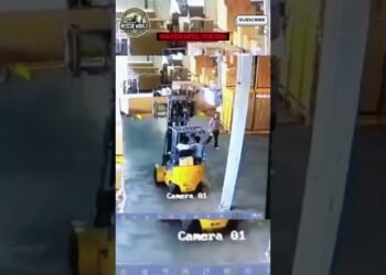 Don’t Even Check out! Place of business Pranks Can Be Unhealthy #fails #forklift #information #prank #safetyfirst