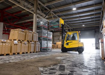 Can electrical forklifts deal with commercial production?