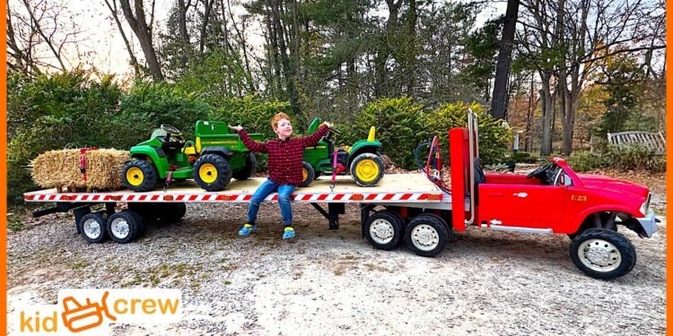 Farm supply with children trip on semi truck and trailer, tractor, forklift. Tutorial | Child Staff