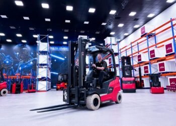 Linde opens complicated era revel in centre in Basingstoke.