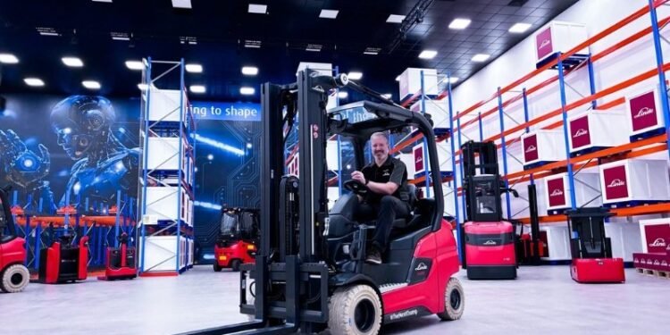 Linde opens complicated era revel in centre in Basingstoke.