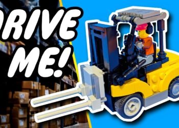 I Constructed a WORKING LEGO FORKLIFT!