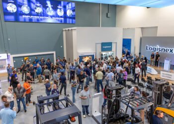 Logisnext Americas celebrates opening of Buyer Enjoy Middle at Houston campus