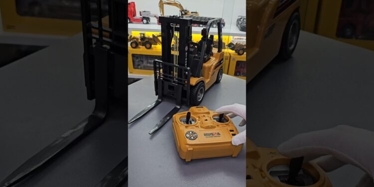 huina forklift rc keep watch over scale 1:10 ages 14+ battery 25mins as much as weight 2.5 kilograms #rccars