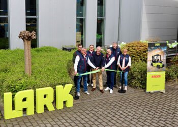 Clark opens western department in Duisburg