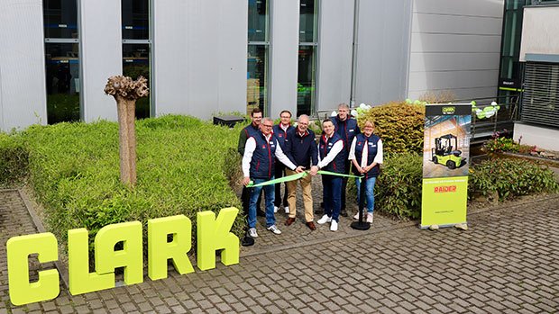Clark opens western department in Duisburg