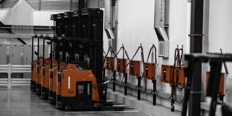 Lead Acid or Lithium Ion? How one can Make a choice the Proper Forklift Energy Answer
