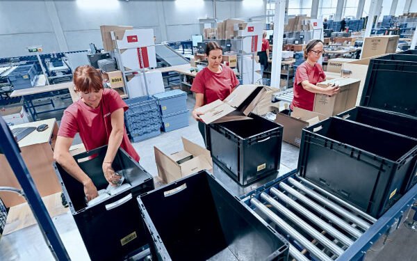 Apparatus Record: 8 tactics AS/RS is helping tame warehouse chaos