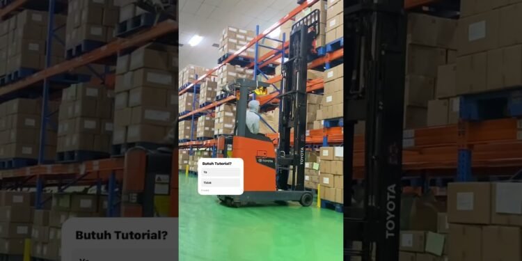 Forklift Succeed in Truck Toyota 1.5 #forklift #production #retail  #vehicles #fyp