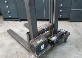 I made a forklift on a 12V winch