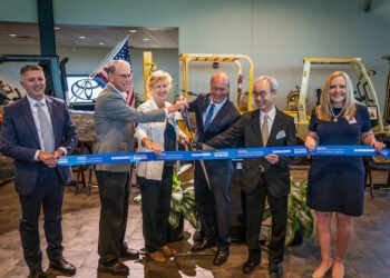 Toyota opens new electrical forklift facility