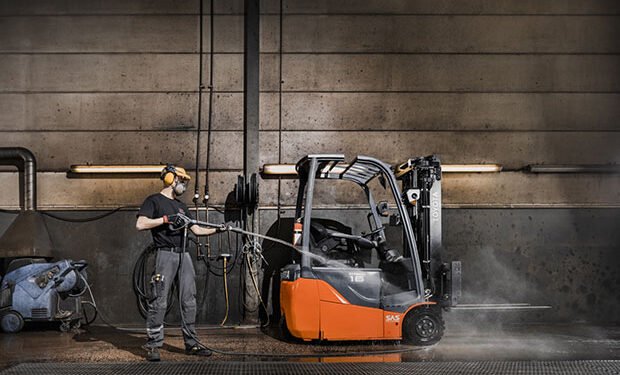 5 best pointers when purchasing a used forklift truck