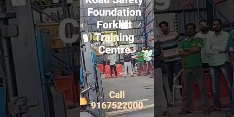 Forklift सीखे मात्र 15 दिनों में