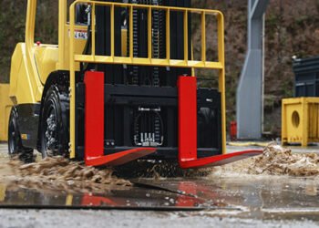 How electrical elevate vans take on demanding situations