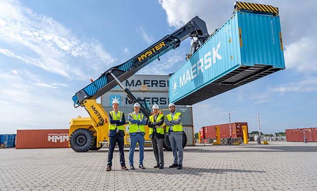 Hyster provides battery electrical ReachStacker