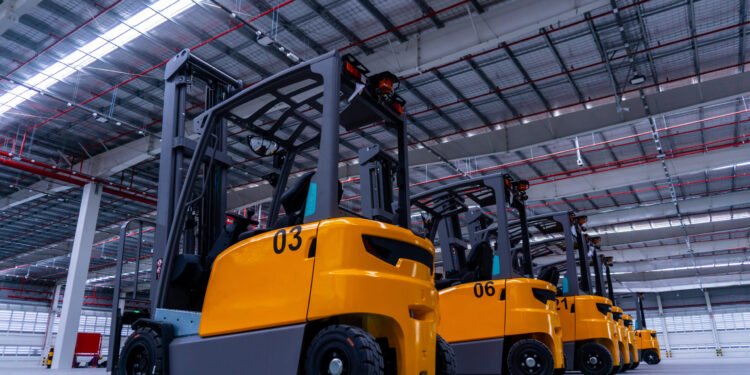 7 Sudden Industries That Depend on Forklifts Each Day