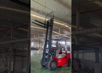 Chinese language skilled producer: 3-ton electrical forklifts. #forklift #device #electricforklift