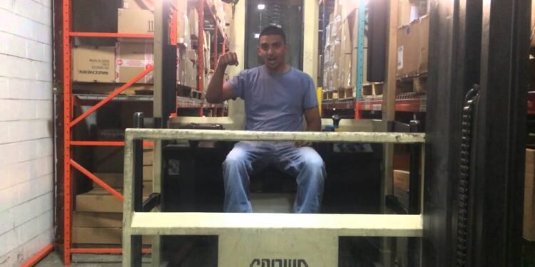 UN-OFFICIAL Forklift coaching video – Tips on how to perform a CROWN Swing Raise Truck TSP